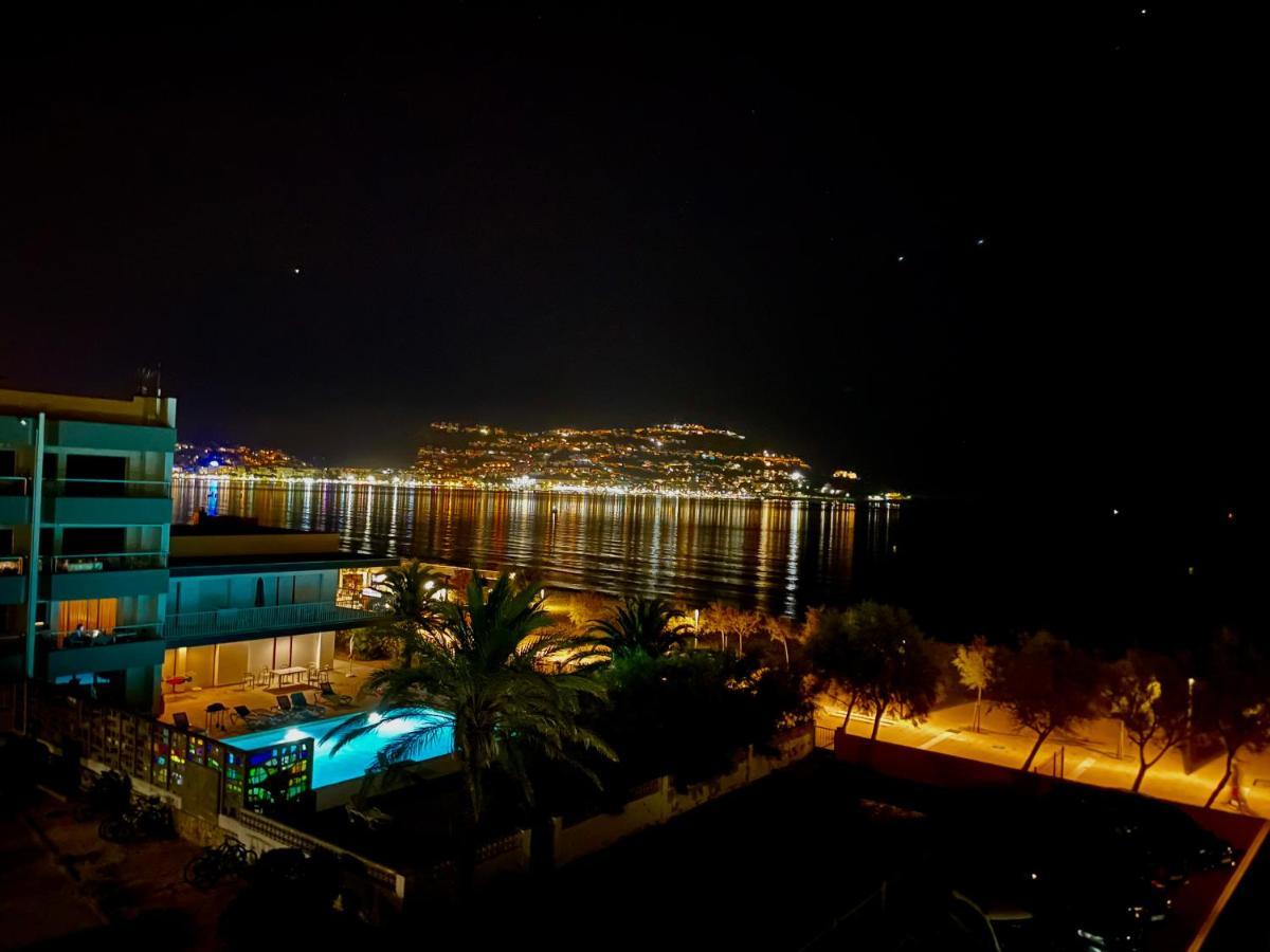 Studio Roses Beach Dış mekan fotoğraf